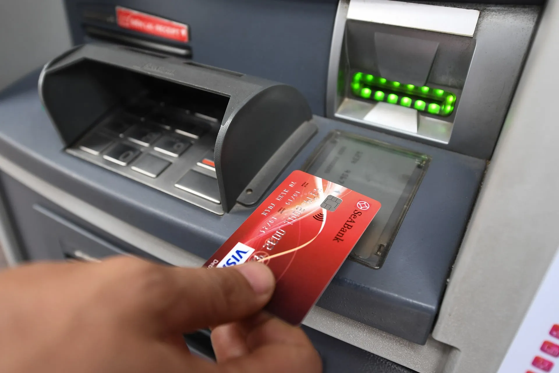 Carte ATM retenue : 5 astuces puissantes pour récupérer votre carte en 2026